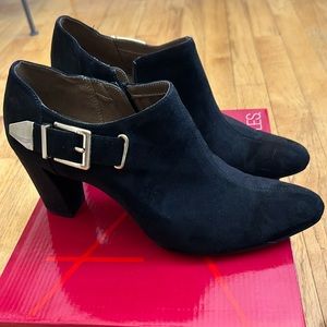Aerosoles “Effortless” Black Fabric Bootie